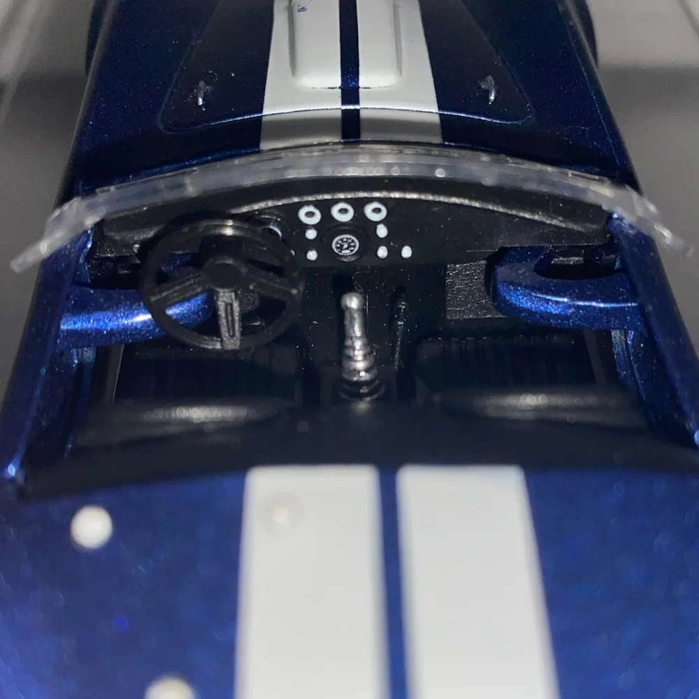 “Shelby Cobra” Vintage Convertible - Picture 4 of 7